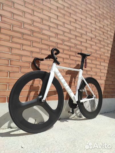 Трековый велосипед Aventon Mataro