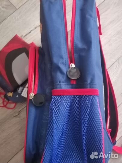 Рюкзак школьный