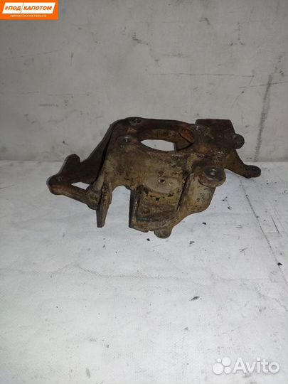 Кулак задний правый Ford Kuga 2 2015