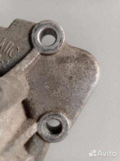 Помпа (водяной насос) Mitsubishi outlander