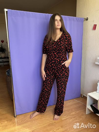 Комбинезон женский новый 44-46