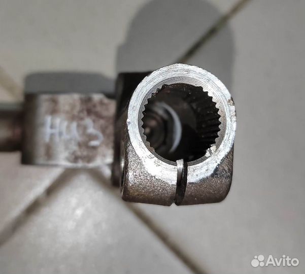 Карданчик рулевой нижняя часть VW Golf 3 / Vento