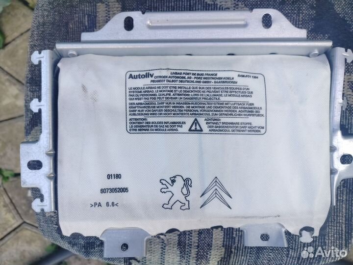 Подушка безопасности пассажира peugeot408