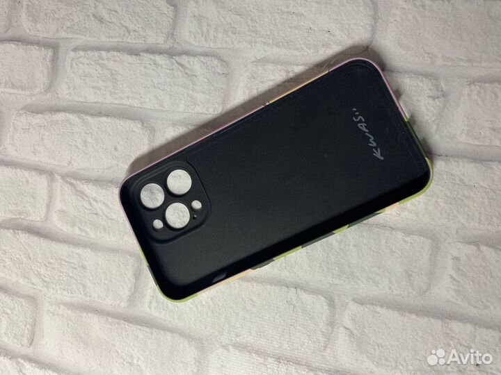 Чехол на iPhone 11