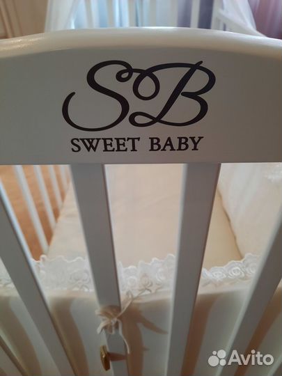 Кровать с балдахином, матрацем и бортиком