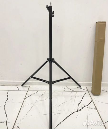 Штатив высокий 210 см