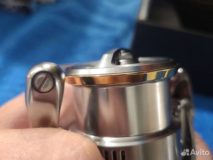 Катушка shimano stella 2500s