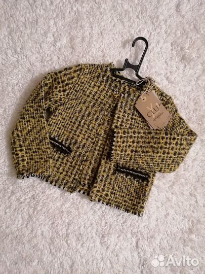 Пакетом на девочку. Италия