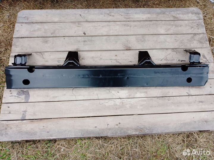 Усилитель переднего бампера Land Cruiser Prado 120