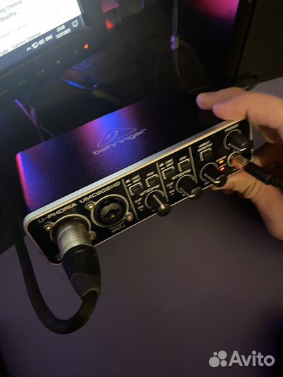 Звуковая карта behringer u phoria umc202hd