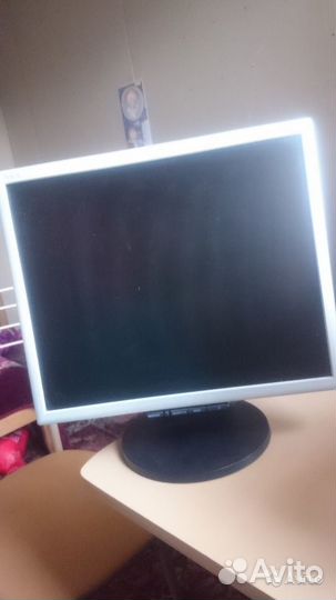 Монитор NEC