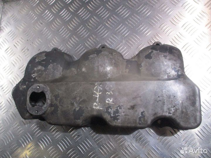 Клапанная крышка renault 5010284391