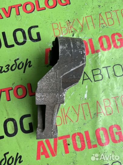 Подушка двигателя Opel Astra H 2009
