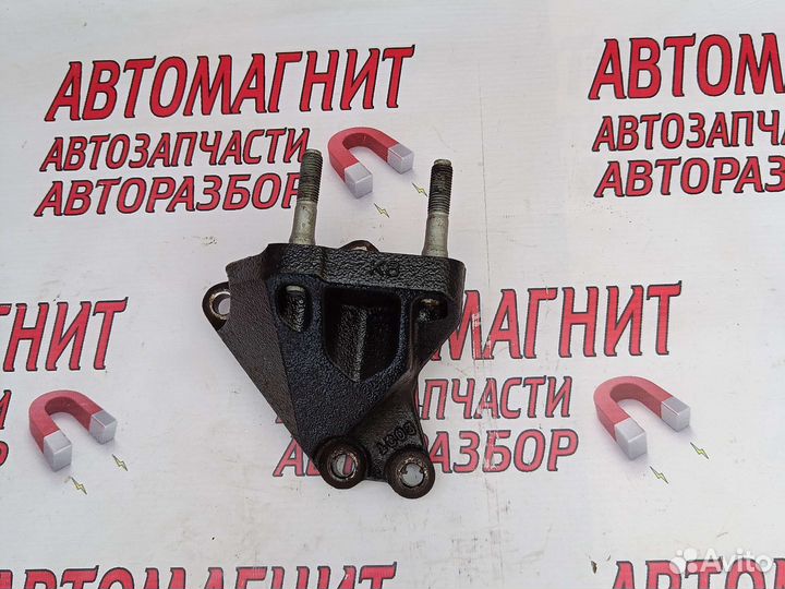 Кронштейн крепления двигателя Хендай Солярис 1