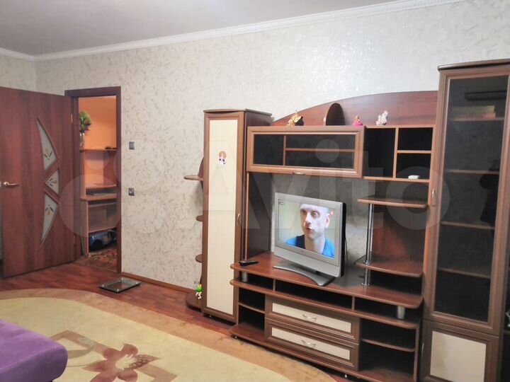 2-к. квартира, 60 м², 3/9 эт.
