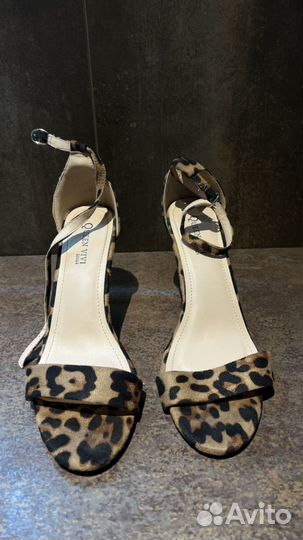 Босоножки леопардовые 38 размер