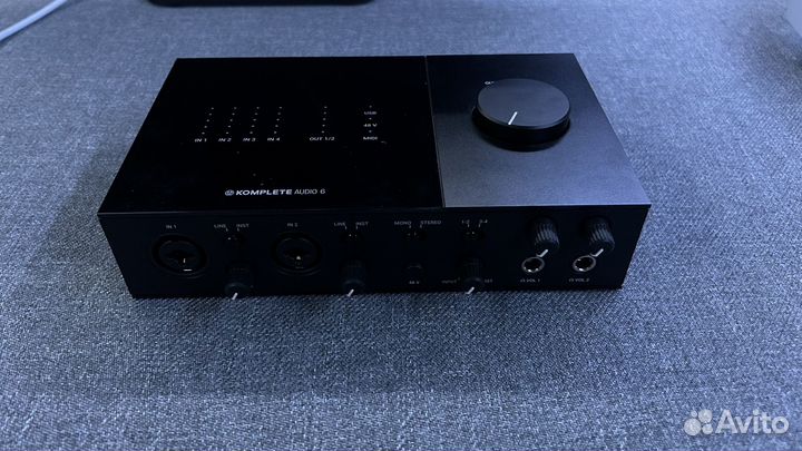 Звуковая карта Native Instruments Kom. Audio 6 MK2
