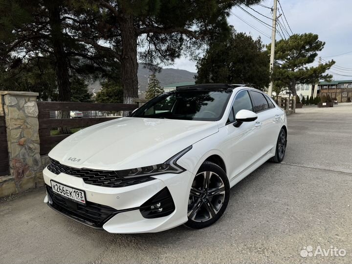 Аренда авто бизнес-класса KIA K5 на свадьбу