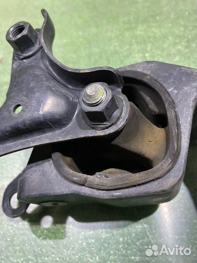 Подушка двигателя задняя Honda Airwave GJ1 L15A