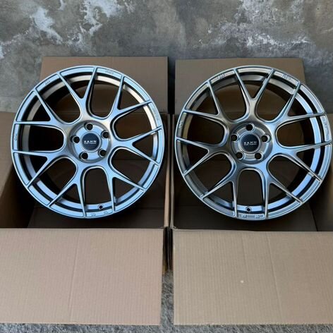 Литые диски Powcan 8×R18 5×105