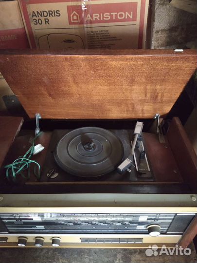 Радиола Контата 204