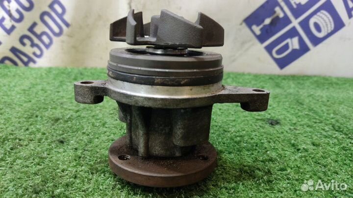 Помпа Ford C-Max универсал 1.8 qqda 2004