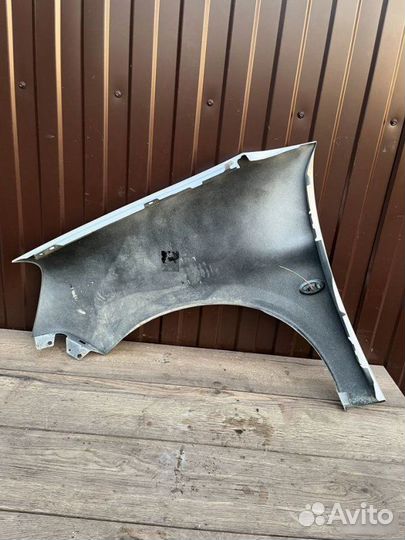 Крыло переднее правое Citroen Berlingo компактвэн