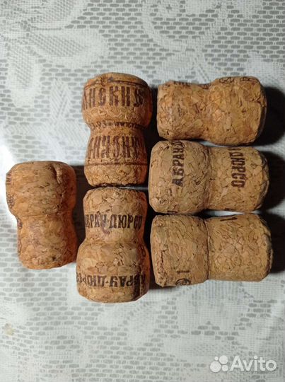 Пробки от шампанского