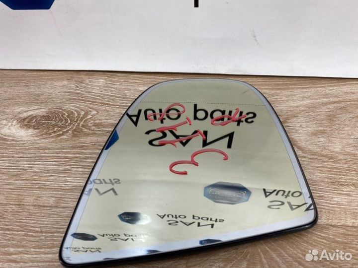 Зеркальный элемент правый Bmw X5 Рест E70 рест