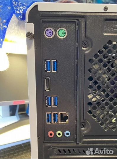 Задние планки (заглушки) материнских плат Gigabyte