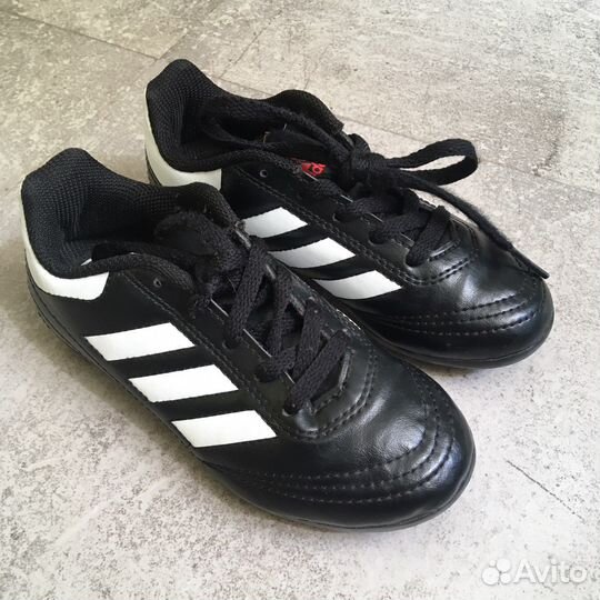 Универсальные шипы под футбольные бутсы