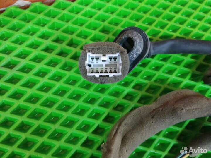 Проводка задней двери mitsubishi galant 8