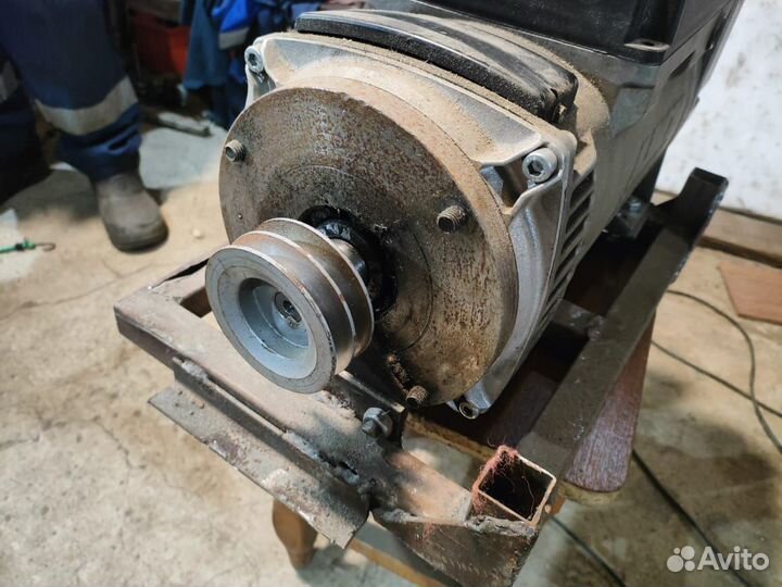 Электрогенератор