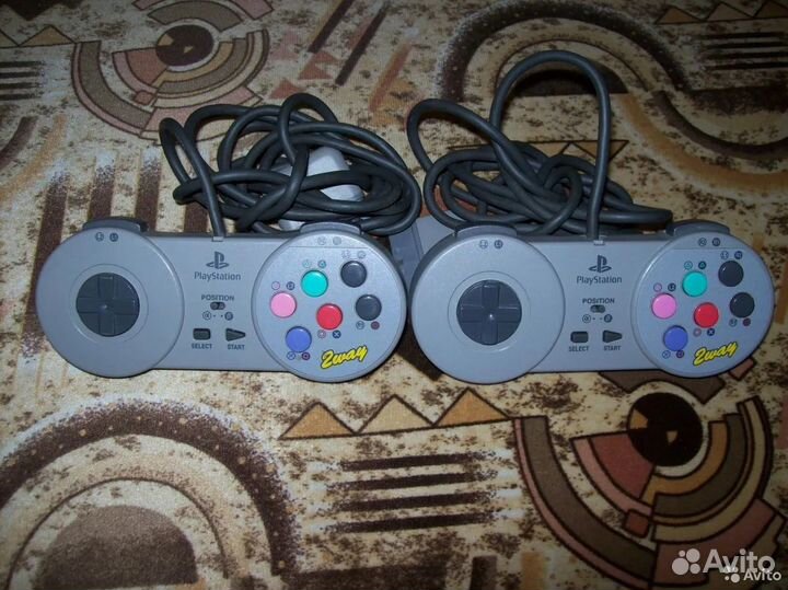 Джойстики, карты памяти на игровые приставки