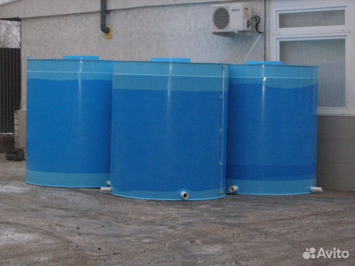 Резервуар для воды пластиковый