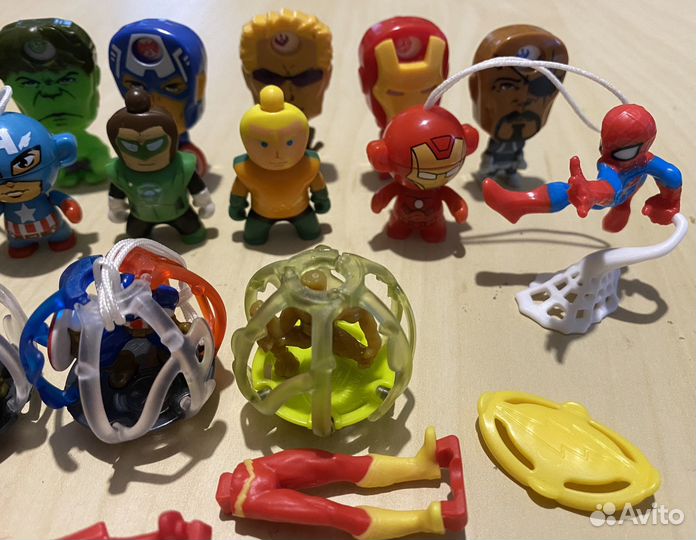 Киндер сюрприз супергерои