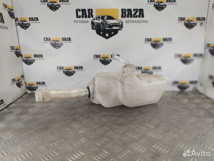 Бачок омывателя Opel Insignia