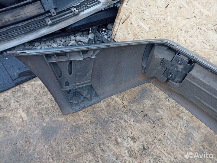 Бампер задний Mercedes W140