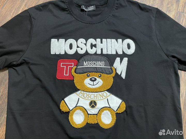 Moschino футболка черная