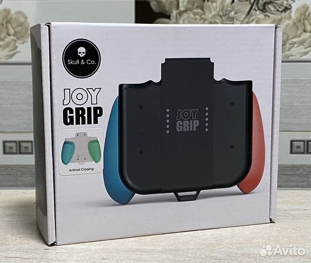 Подзаряжающий Grip для Joy-Con Scull & Co (Новые)