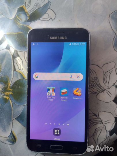 Телефон Samsung galaxy J3(2016)