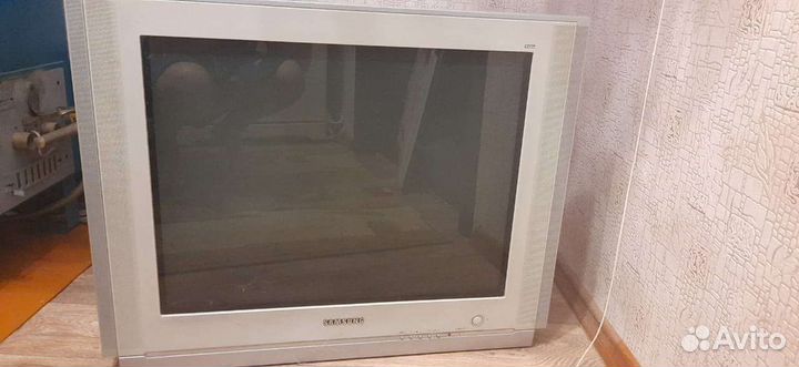 Телевизор samsung