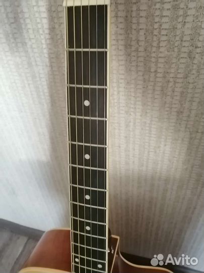 Акустическая гитара solista