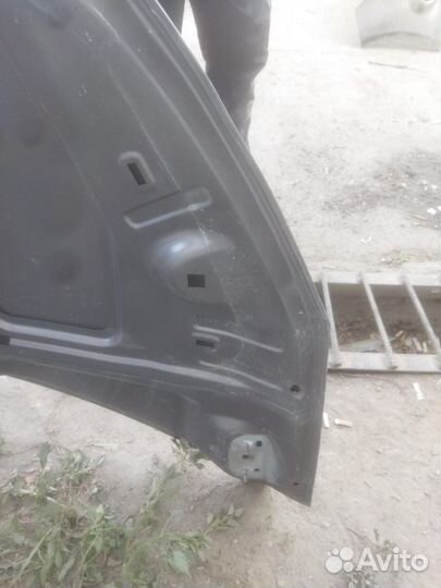 Капот на Ford focus 3