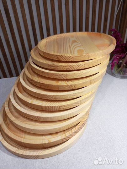 Деревянное блюдо