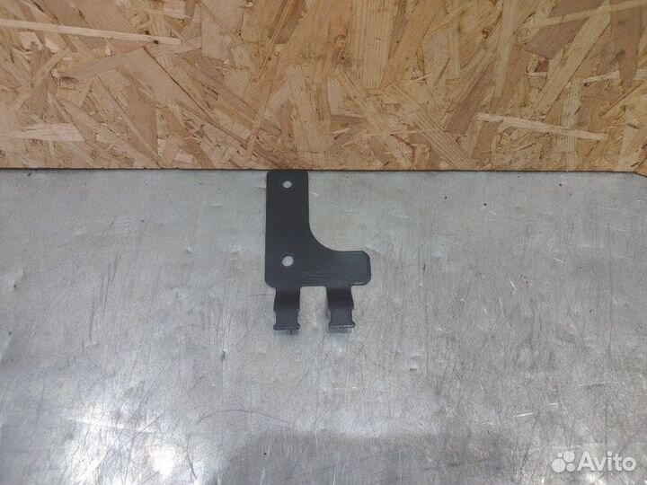 Кронштейн центральной электропанели Scania P8X400