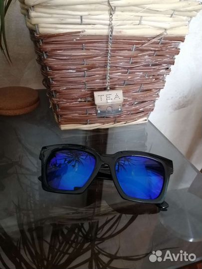 Солнцезащитные очки