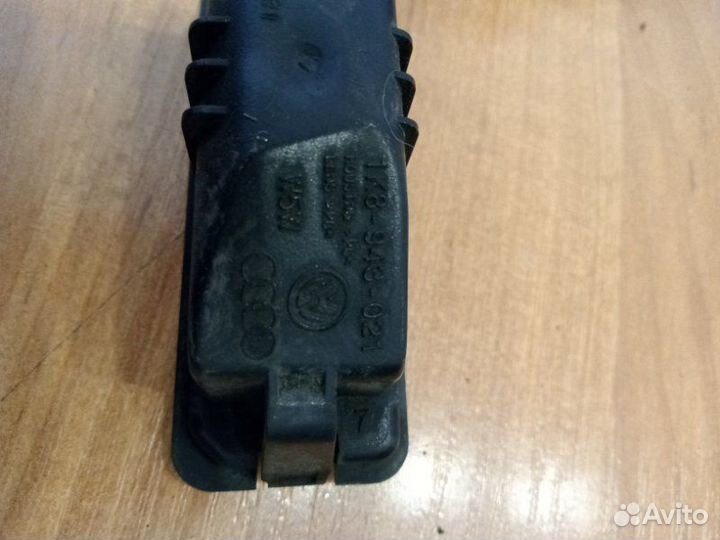 Подсветка номера (плафон) задняя Volkswagen Polo