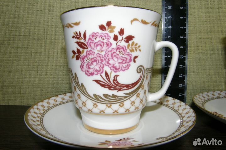 Чашка с блюдцем 
