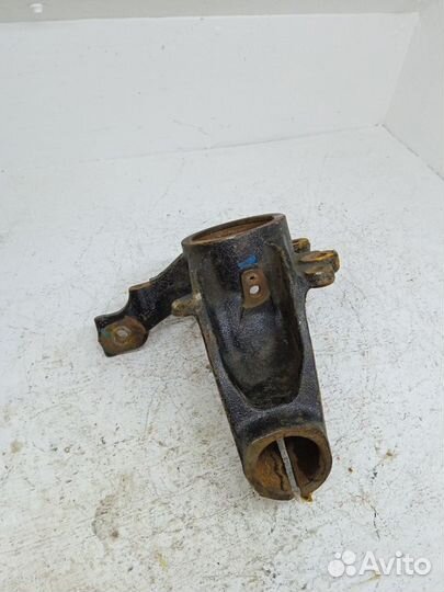 Кулак передний левый Форд